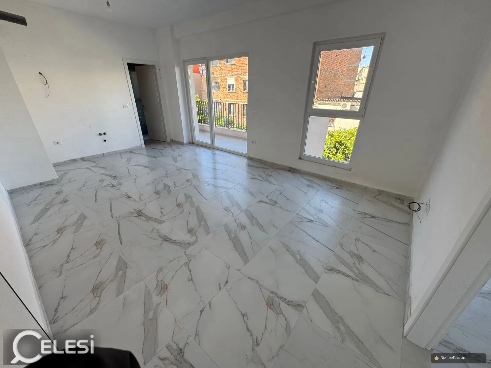 Foto 2/8: apartament me qera - Kompleksi Aura, rr.Dritan Hoxha, në Tiranë — Çmimi: € 45000.00 | NjoftimeFalas.vip