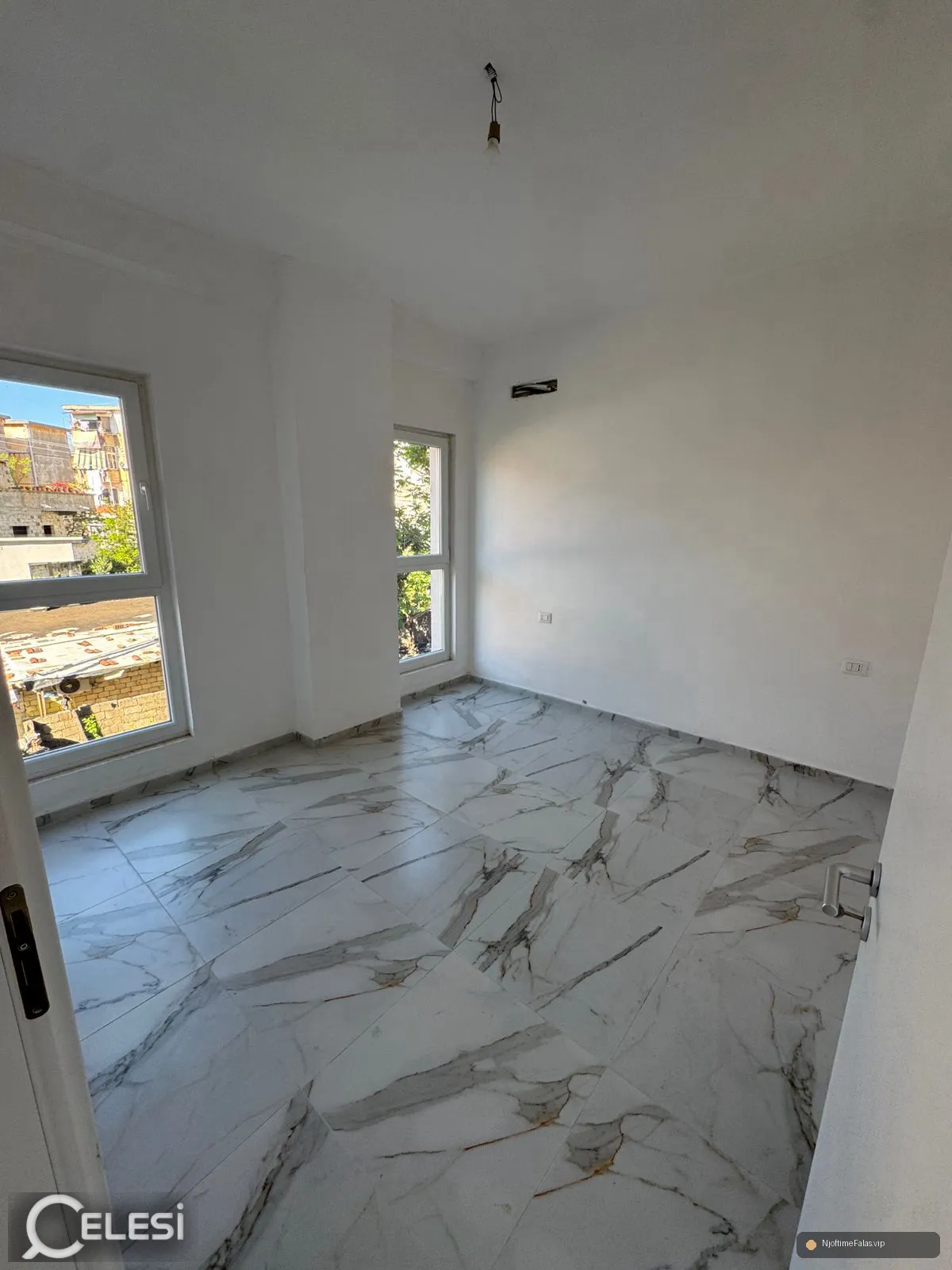 Foto 4/8: apartament me qera - Kompleksi Aura, rr.Dritan Hoxha, në Tiranë — Çmimi: € 45000.00 | NjoftimeFalas.vip