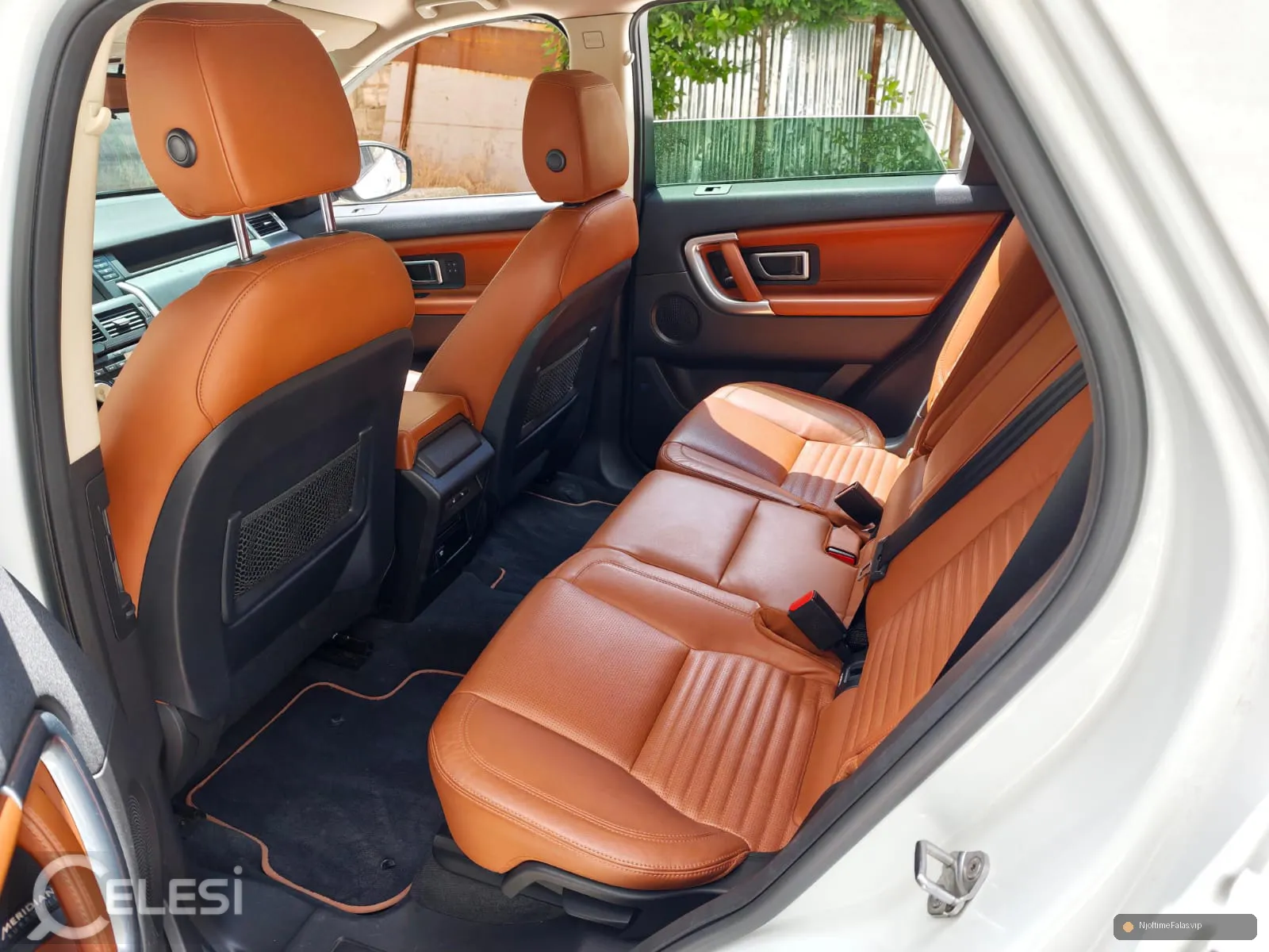 Foto 6/8: Shitet sapo ardhur Land Rover Discovery Sport 2.0 Nafte 4x4 HSE Luxury 2016 në Tiranë — Çmimi: € 899000.00 | NjoftimeFalas.vip