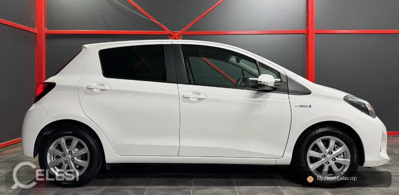 Foto 2/6: Toyota Yaris 1.5 Hybrid Automat në Tiranë — Çmimi: € 8800.00 | NjoftimeFalas.vip