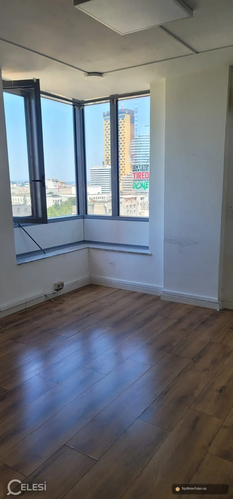 Foto 4/7: SHTEPI ME QERA - RRUGA XHORXH W BUSH, PERBALLE PARLAMENTIT, KULLA FATI-1, në Tiranë — Çmimi: € 1300.00 | Njoftime falas