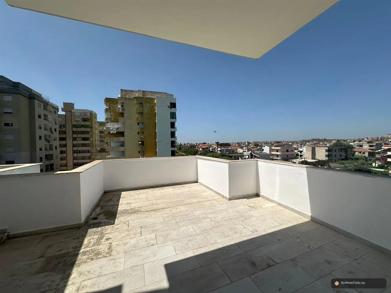 Foto 4/8: 0682064333 SHITET APARTAMENT 1+1 NE PLAZH ! në Durrës — Çmimi: € 76000.00 | Njoftime falas
