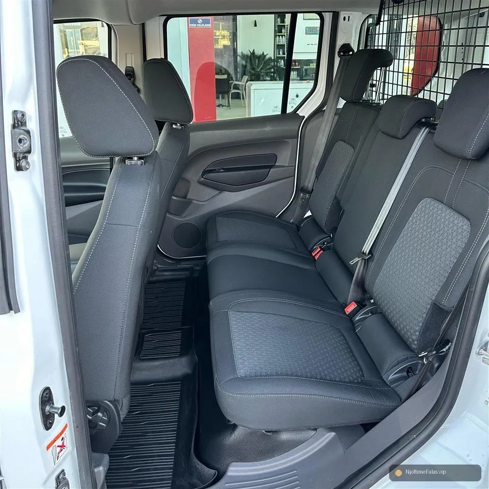 Foto 7/8: FORD TRANSIT 2019 - AUTO PENTA në Vlorë — Çmimi: € 14900.00 | NjoftimeFalas.vip