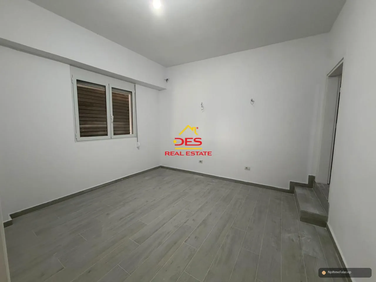 Foto 2/5: 🔑🏡 SHITET APARTAMENT 2+1 PRANË BAR RESTORANT LUX, VLORË në Vlorë — Çmimi: € 1500.00 | NjoftimeFalas.vip