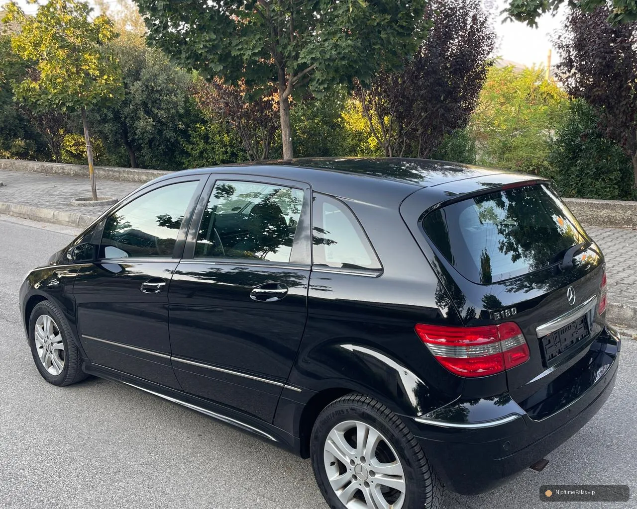 Foto 5/8: 🇩🇪Shitet B klas 180 Naft Automat 2008 Me Dogan 🇩🇪 në Tiranë — Çmimi: € 3700.00 | NjoftimeFalas.vip