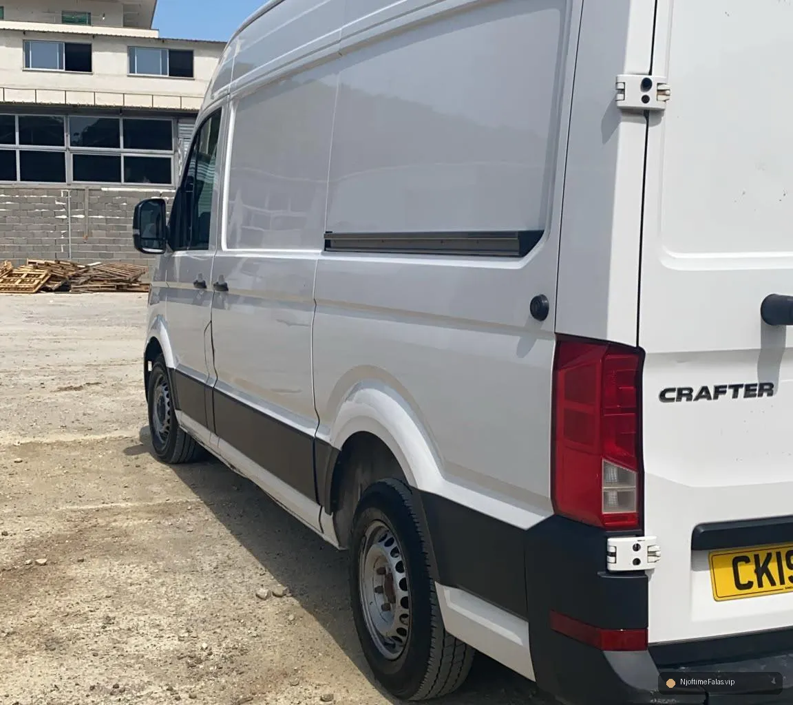 Foto 4/8: VW CRAFTER 2019 në Tiranë — Çmimi: € 9900.00 | NjoftimeFalas.vip