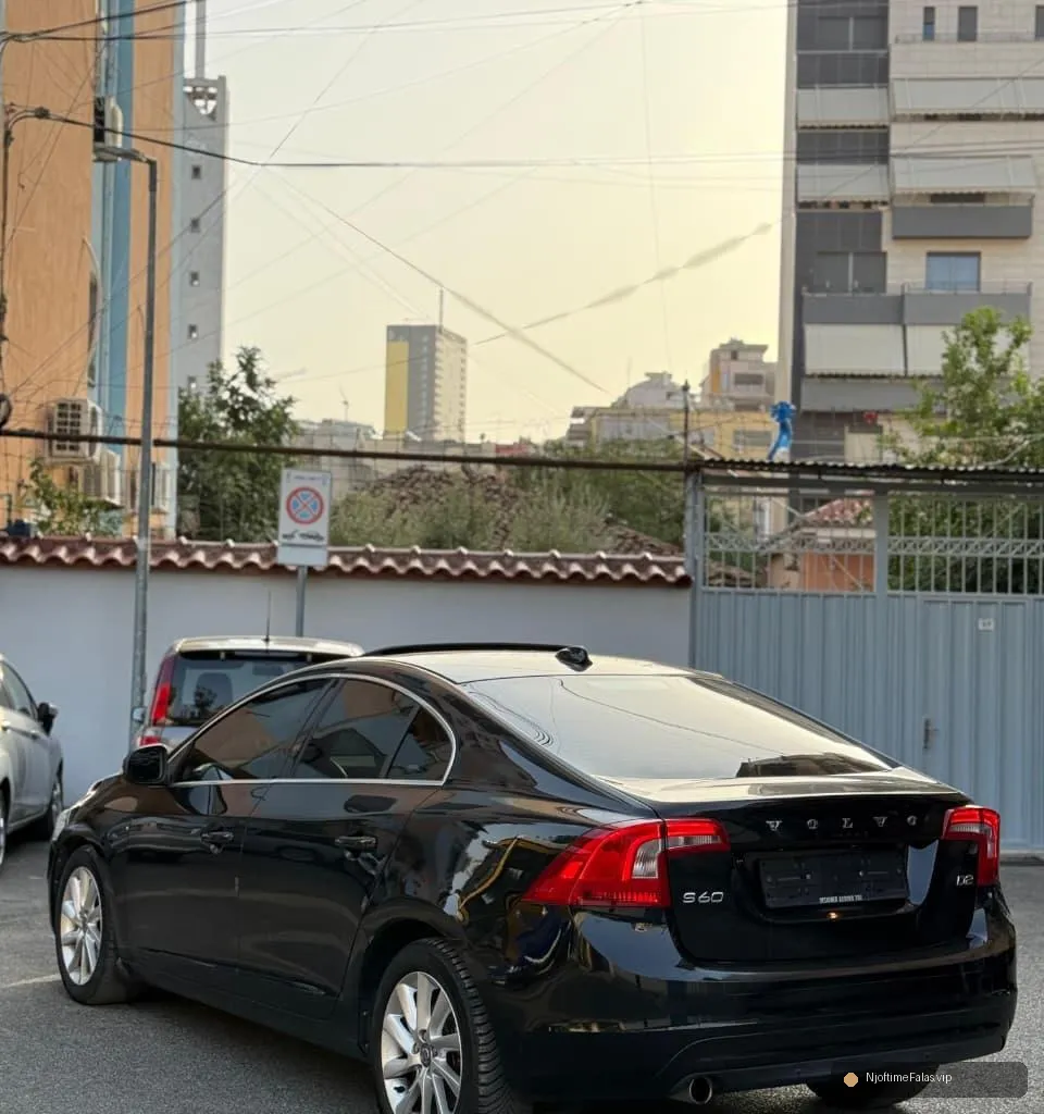 Foto 4/8: Volvo S60 1.6d Nafte 2015 Automatike në Tiranë — Çmimi: € 7300.00 | NjoftimeFalas.vip