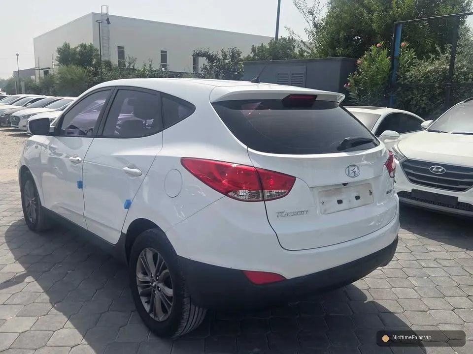 Foto 3/7: Hyundai Tucson 2.0 nafte 2014 në Durrës — Çmimi: € 6800.00 | NjoftimeFalas.vip