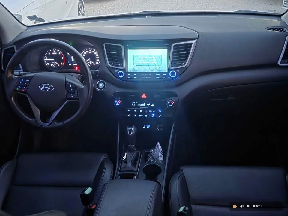 Foto 5/8: Hyundai Tucson 1.7 nafte viti 2016 në Durrës — Çmimi: € 8700.00 | NjoftimeFalas.vip