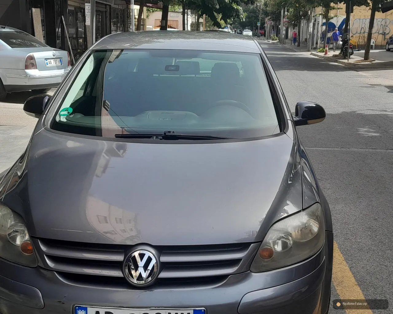 Foto 3/6: Golf 5+ super okazion. në Tiranë — Çmimi: € 330000.00 | NjoftimeFalas.vip