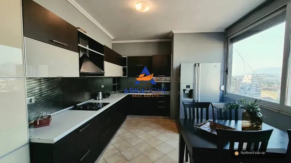 Foto 5/5: JEPET APARTAMENT ME QERA 1+1+BALLKONE "KOMPLEKSI HALILI, PRA në Tiranë — Çmimi: € 690.00 | NjoftimeFalas.vip