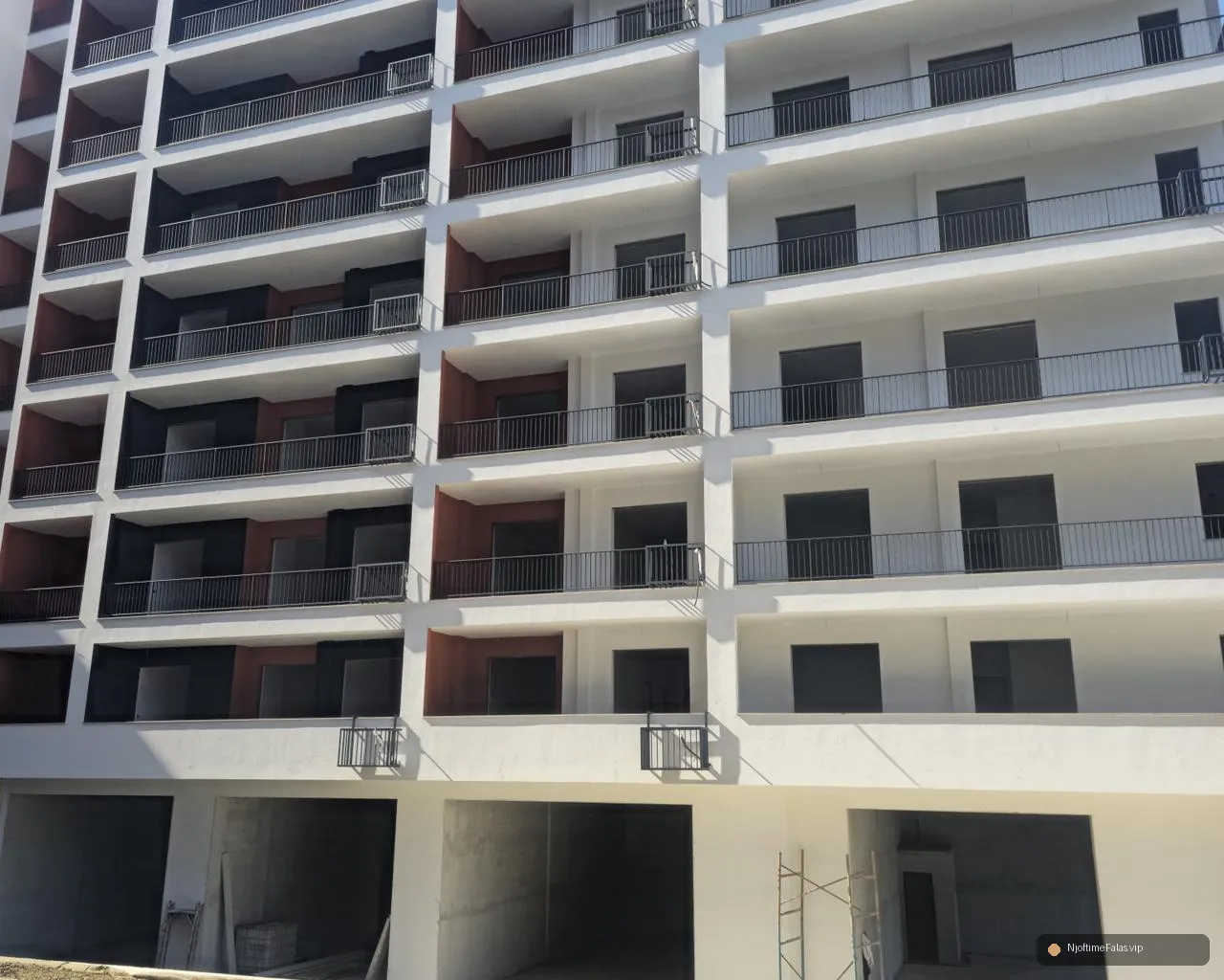Foto 2/3: SHITET APARTAMENT 2+1 – KOMPLEKSI SPACE CITY, PASKUQAN në Tiranë — Çmimi: € 106451.00 | NjoftimeFalas.vip
