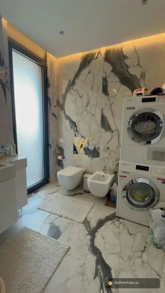 Foto 4/8: JEPET APARTAMENT 2+1+2 ME QERA TE RR.KOSOVAREVE 2.000 EURO në Tiranë — Çmimi: € 2000.00 | NjoftimeFalas.vip