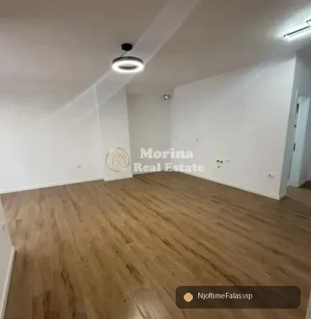 Foto 3/8: Tirane, shitet apartament 2+1 Kati 7, 89 m² 150.000 € (Kompleksi Jolla) në Tiranë — Çmimi: € 150000.00 | Njoftime falas