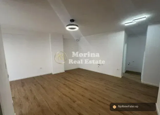 Foto 4/8: Tirane, shitet apartament 2+1 Kati 7, 89 m² 150.000 € (Kompleksi Jolla) në Tiranë — Çmimi: € 150000.00 | Njoftime falas