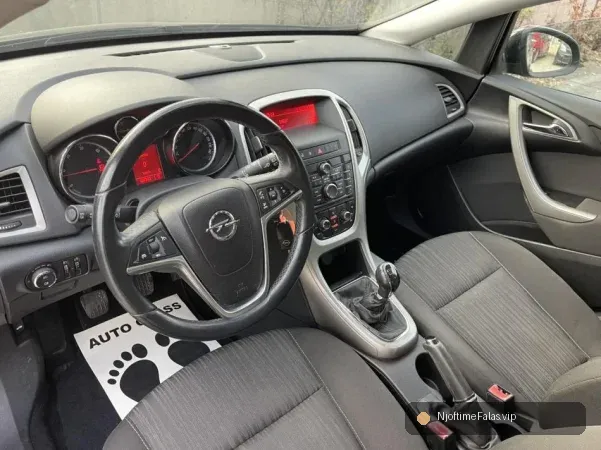 Foto 8/8: Tirane, shes makine Opel Astra Nafte, e bardhë automatik Klima 166.000 km , CMIM 4.9 MIL LEKE në Tiranë | NjoftimeFalas.vip