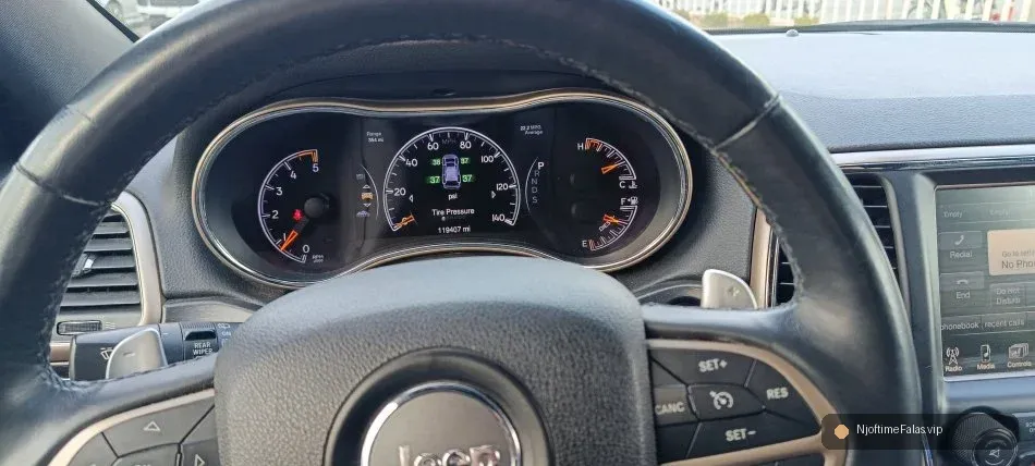 Foto 1/8: Tirane, shes SUV Grand Cherokee Limited edition 3.0L Nafte, gri e erret automatik Klima 120milje nderrohet me 7vendeshe në Tiranë — Çmimi: € 96.00 | NjoftimeFalas.vip