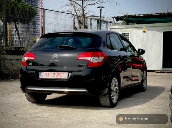 Foto 4/8: Tirane, shes makine Citroen C4 Nafte, e zeze automatik Klima 218.000 km 5.6MIL LEKE në Tiranë | NjoftimeFalas.vip