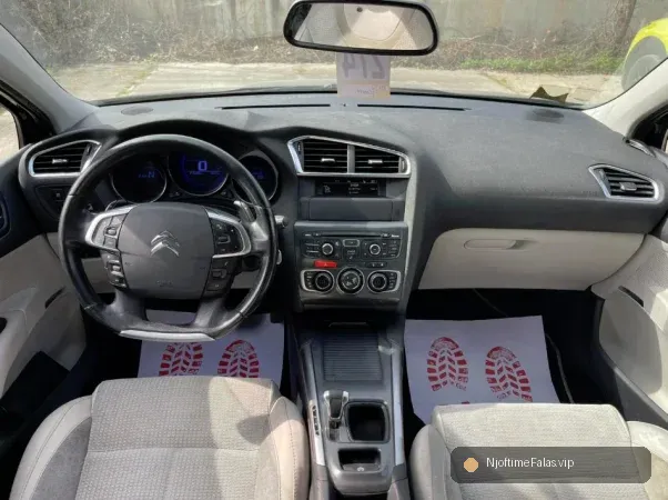 Foto 6/8: Tirane, shes makine Citroen C4 Nafte, e zeze automatik Klima 218.000 km 5.6MIL LEKE në Tiranë | NjoftimeFalas.vip