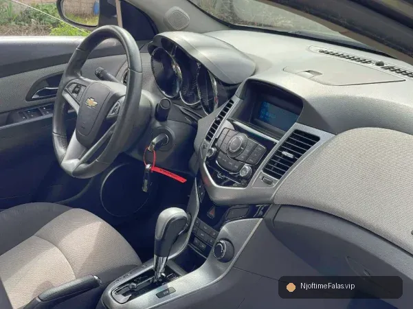 Foto 5/8: Tirane, shes makine CHEVROLET CRUZE LT Nafte, gri e erret automatik Klima 223.000 km në Tiranë | NjoftimeFalas.vip