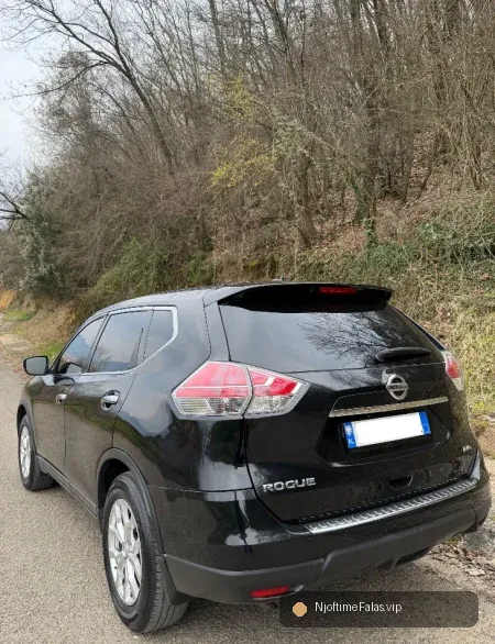 Foto 3/7: Tirane, shitet makine Nissan Rogue Benzin+Gaz, e zeze automatik Klima 171.000 km në Tiranë — Çmimi: € 9000.00 | NjoftimeFalas.vip