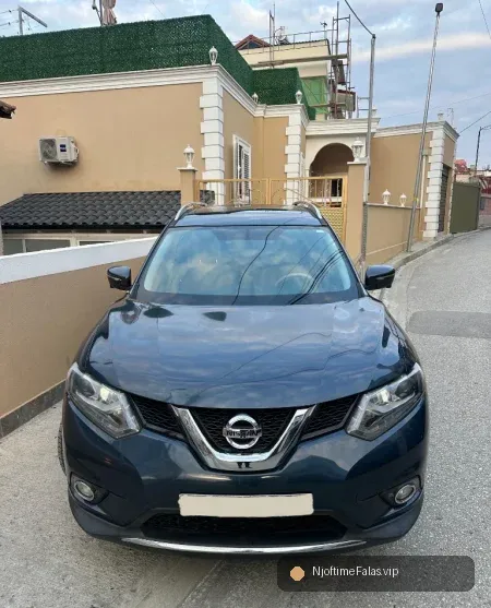 Foto 3/8: Tirane, shitet makine Nissan Rogue/ X Trail Benzin, blu automatik 150.000 km në Tiranë — Çmimi: € 7700.00 | NjoftimeFalas.vip