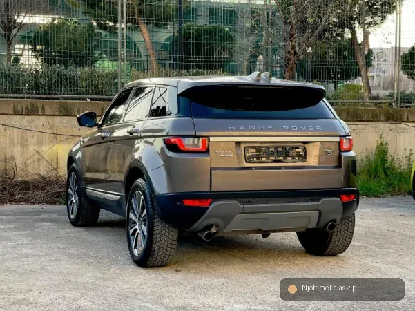 Foto 4/8: Tirane, shes makine RANGE EVOQUE 2016 HSE Benzin, bezhë automatik Klima 102.000 km 17.5 MIL LEKE në Tiranë | NjoftimeFalas.vip