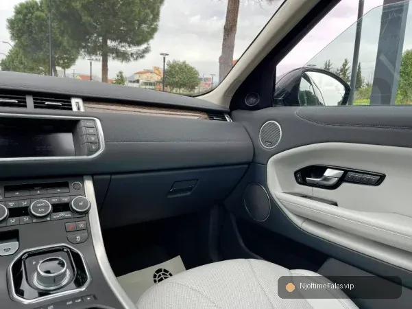 Foto 6/8: Tirane, shes makine RANGE EVOQUE 2016 HSE Benzin, bezhë automatik Klima 102.000 km 17.5 MIL LEKE në Tiranë | NjoftimeFalas.vip