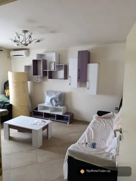 Tirane, shitet apartament 1+1 Kati 5, 60 m² 120.000 € (Xhamlliku) në Tiranë — Çmimi: € 120000.00 | Njoftime falas