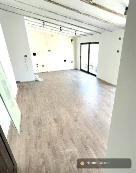 ⚜️SHITET APARTAMENT 1+1 ⚜️165.000 € (SHALLVARET) në Tiranë — Çmimi: € 165000.00 | NjoftimeFalas.vip