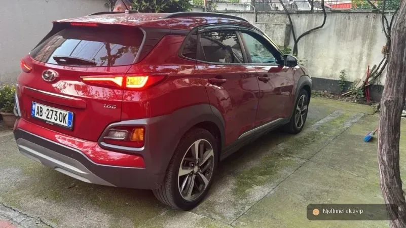 Foto 2/8: Tirane, shes makine Hyundai Kona Nafte, e kuqe automatik Klima 127.000 km 13.000 € në Tiranë — Çmimi: € 13000.00 | NjoftimeFalas.vip