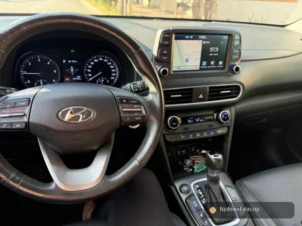 Foto 5/8: Tirane, shes makine Hyundai Kona Nafte, e kuqe automatik Klima 127.000 km 13.000 € në Tiranë — Çmimi: € 13000.00 | NjoftimeFalas.vip