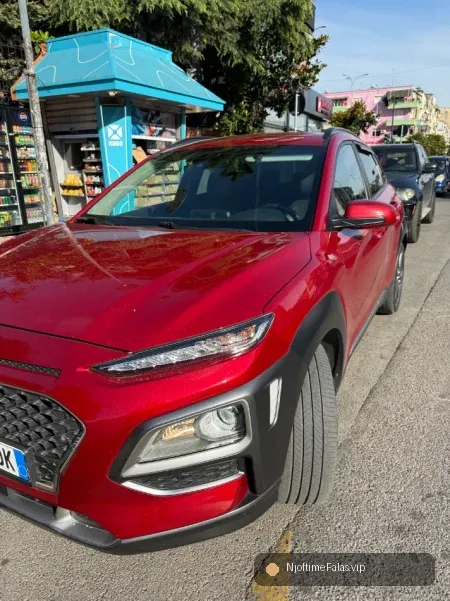 Foto 8/8: Tirane, shes makine Hyundai Kona Nafte, e kuqe automatik Klima 127.000 km 13.000 € në Tiranë — Çmimi: € 13000.00 | NjoftimeFalas.vip