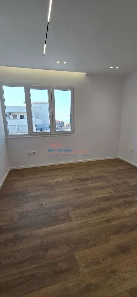 Foto 1/6: Tirane, shitet apartament 1+1+Ballkon Kati 11, 65 m² 165.000 € (Rruga Shefqet Musaraj) në Tiranë — Çmimi: € 165000.00 | NjoftimeFalas.vip