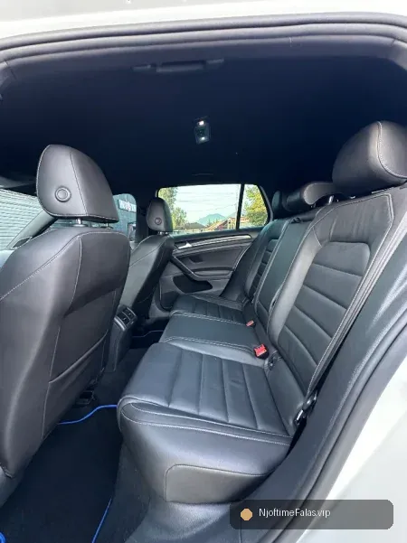 Foto 4/8: Tirane, shes VW GOLF 7 R 4MOTION Benzin, 92.000 km 18.5mln lek në Tiranë | Njoftime falas