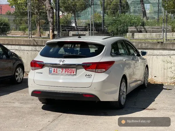 Foto 4/8: Tirane, shes makine me portobagazh Hyundai I40 Nafte, e bardhë automatik Klima 164.000 km në Tiranë | NjoftimeFalas.vip