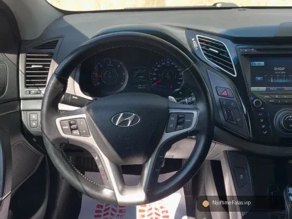 Foto 8/8: Tirane, shes makine me portobagazh Hyundai I40 Nafte, e bardhë automatik Klima 164.000 km në Tiranë | NjoftimeFalas.vip
