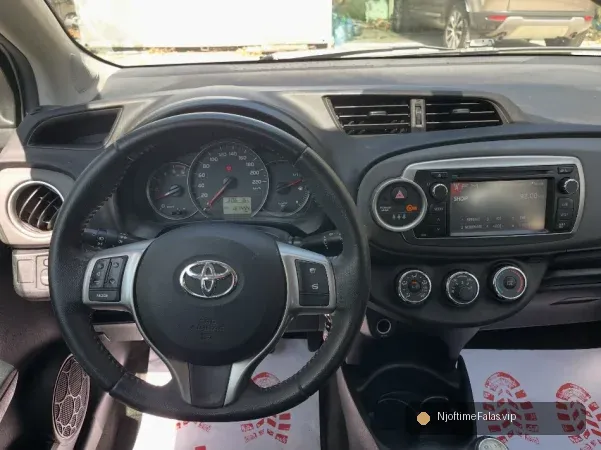 Foto 8/8: Tirane, shes makine Toyota Yaris Nafte, e bardhë manuale Kondicioner 167.000 km në Tiranë | NjoftimeFalas.vip