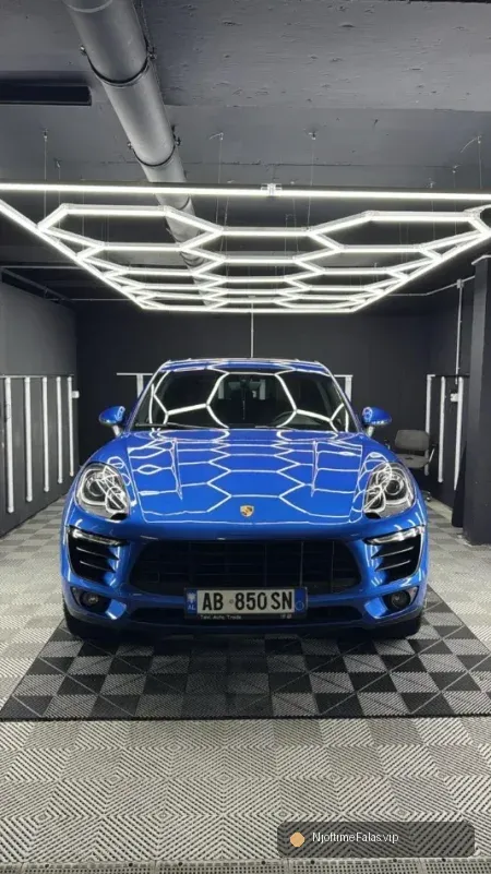 Tirane, shitet makine Porsche Macan Nafte, blu e errët automatik Kondicioner 90.000 km 24.990 € në Tiranë — Çmimi: € 24990.00 | Njoftime falas
