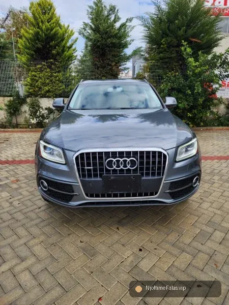 Foto 3/8: Fier, shes SUV | Fuoristrad | Xhip Audi Q5 Benzin, gri e erret automatik 210.000 km 9500€ në Fier — Çmimi: € 9500.00 | NjoftimeFalas.vip